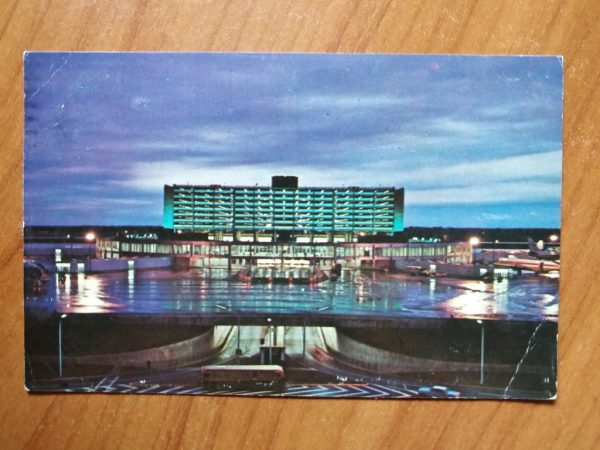 Postcard Ontario Builing