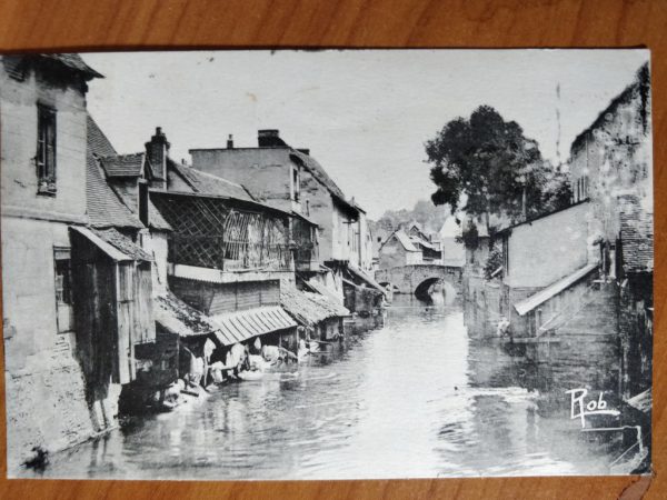 Postcard Chartres River