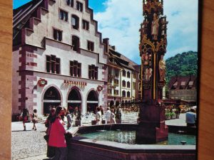 Postcard Freiburg am Breisgau Munsterplatz