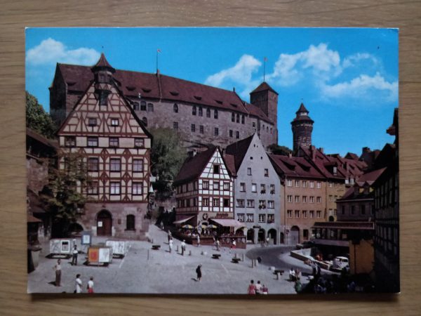 Postcard Nurnberg platz mit Burg