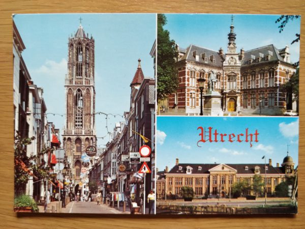 Postcard Utrecht Zadelstraat met Domtoren