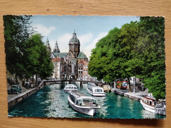 Postcard Oud Amsterdam Voorburgwal