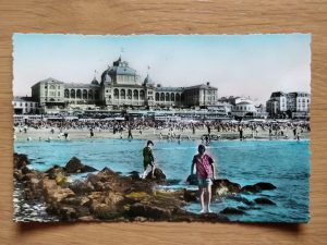 Postcard Scheveningen Strandleven en Kurhaus
