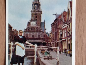 Postcard Alkmaar Klederdracht