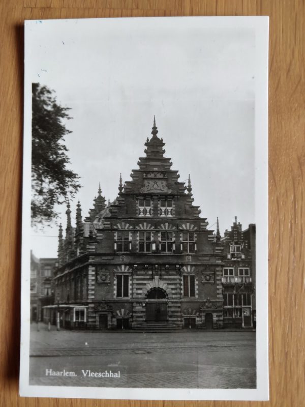 Postcard Haarlem Vleeschhal