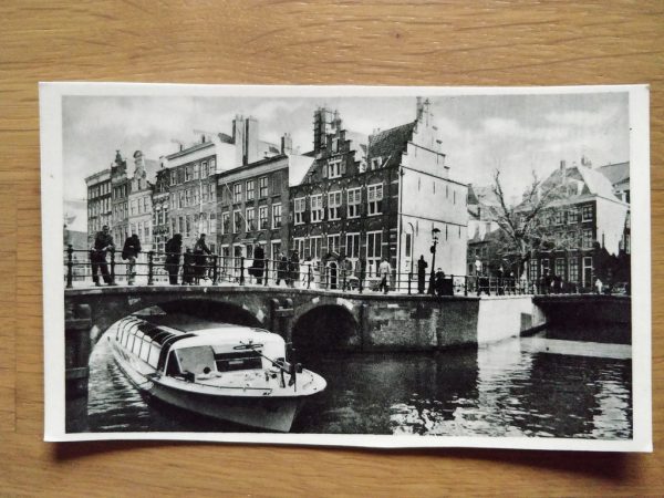Postcard Amsterdam Huis aan de drie grachten