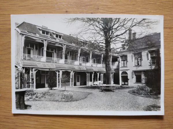Postcard Belthel Delft