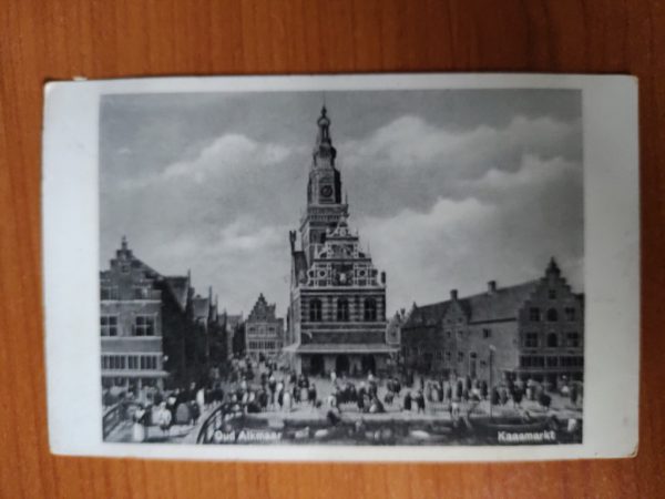 Postcard Alkmaar Kaasmarkt