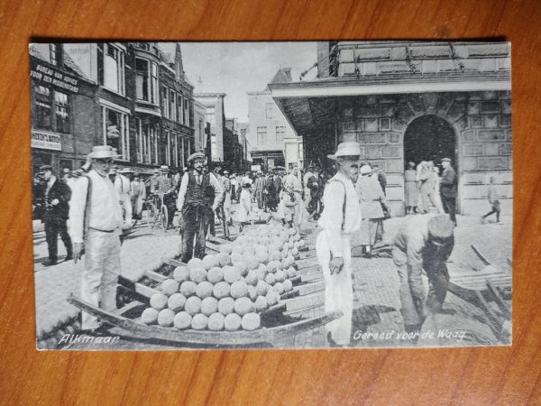Postcard Alkmaar Kaasmarkt De Waag