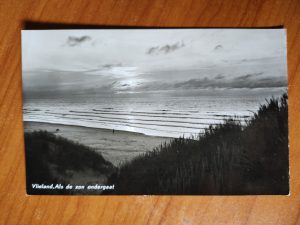 Postcard Vlieland Als de zon ondergaat