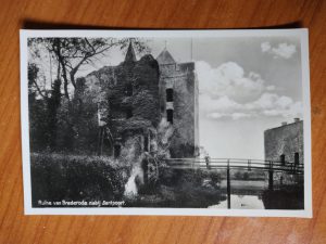 Postcard Santpoort Brederode Ruine