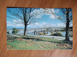 Postcard Westminster BR Canada Bridge