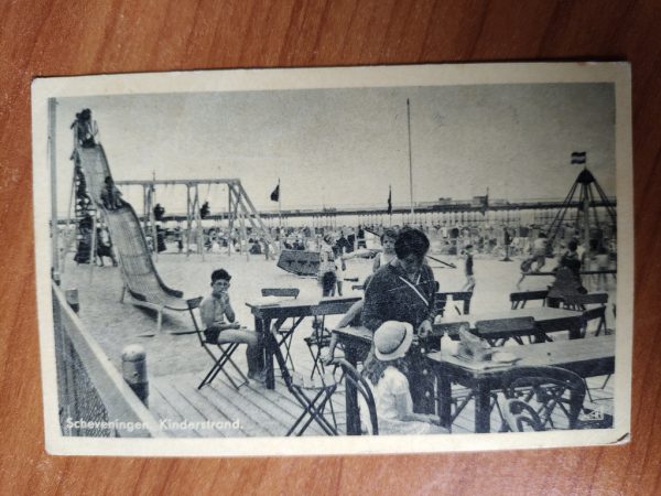 Postcard Scheveningen Kinderstrand