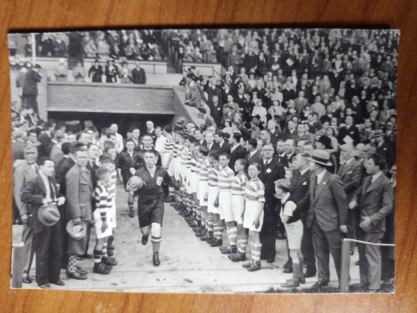 Postcard Football Soccer KNVB Puck