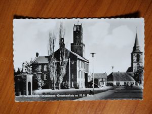 Ansichtkaart Winterswijk Gemeentehuis en NH Kerk