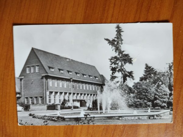 Ansichtkaart Winterswijk Fontein en Postkantoor