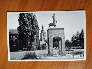 Ansichtkaart Winterswijk Monument Tante Riek