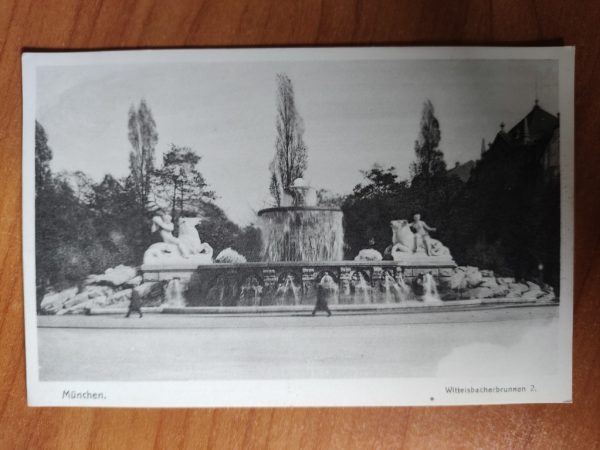 Postcard Munich Wittteisbacherbrunnen