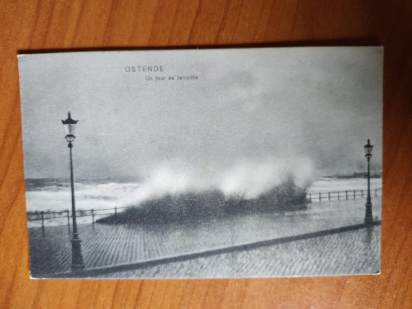 Postcard Oostende Tempete