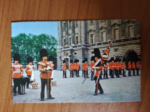 Postcard London Guards Buckingham Palace