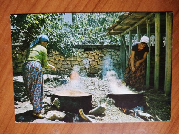 Postcard Turkey people working Her Hakki Mahfuzdur