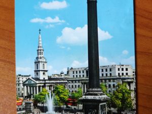 Postcard London Travalgar Square