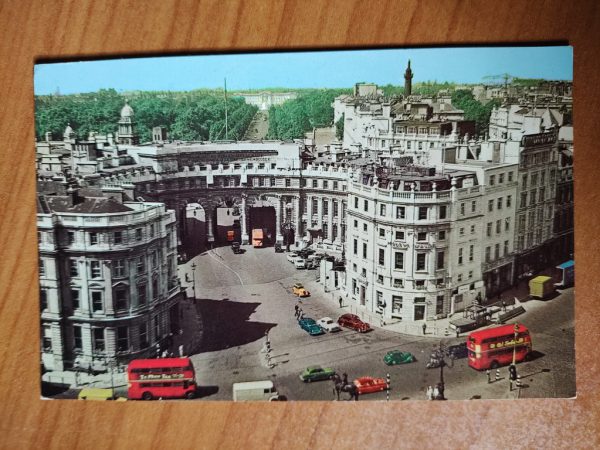 Postcard London Admiralty Arch and The Mall