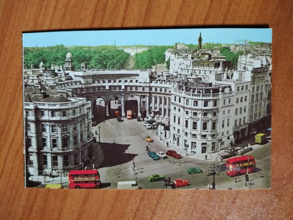 Postcard London Admiralty Arch
