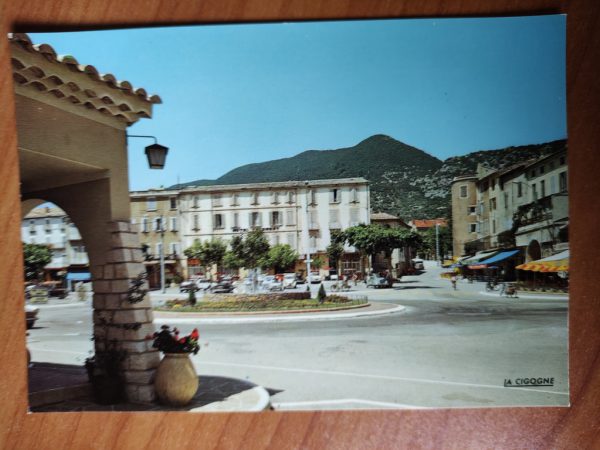 Postcard Nyons La Place Liberation