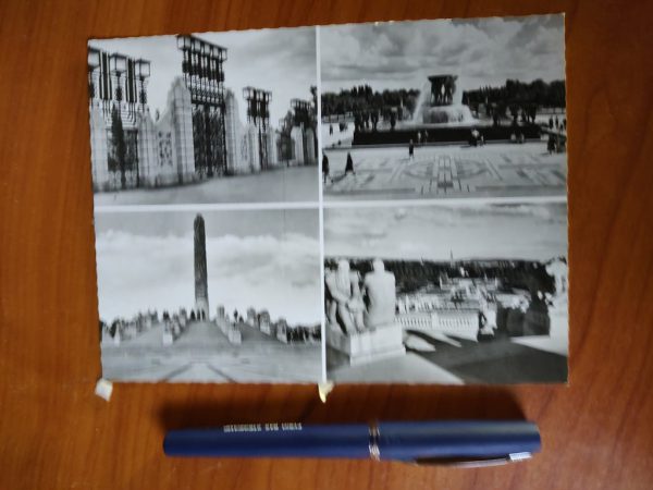 Postcard Oslo Vigeland XXL