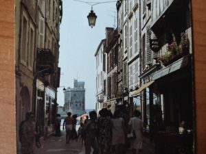 Postcard La Rochelle Rue sur la Port