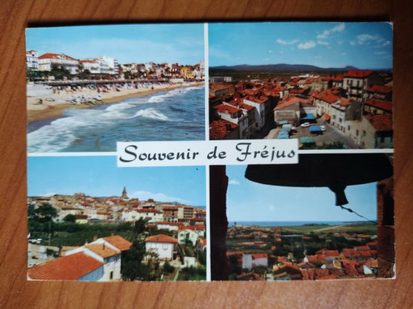 Carte Postale Souvenir de Frejus