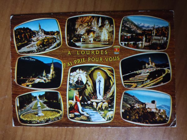 Postcard Lourdes 8 pictures