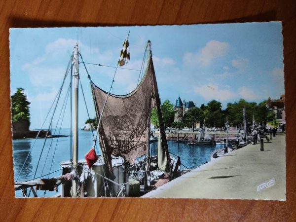 Postcard Pornic Le Port