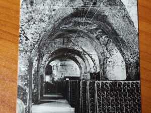 Postcard Bouteilles sur Pupitres