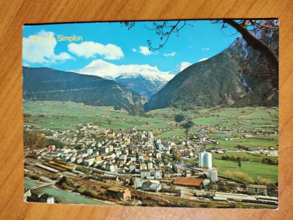 Postcard Wallis Monte Leone