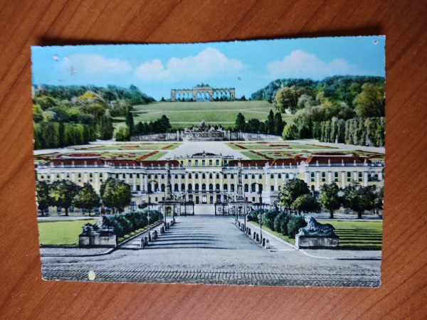 Postcard Wien Schloss
