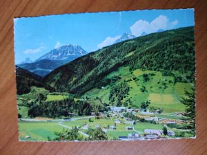Postcard Mandling